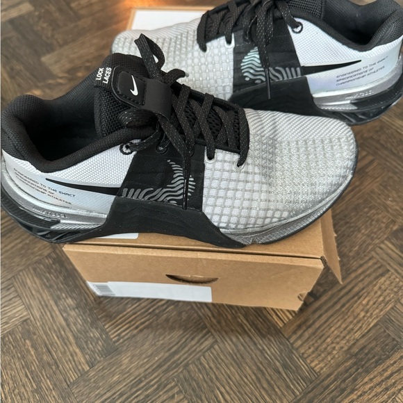 NIKE | Metcon Premium 8 - Picture 3 of 7